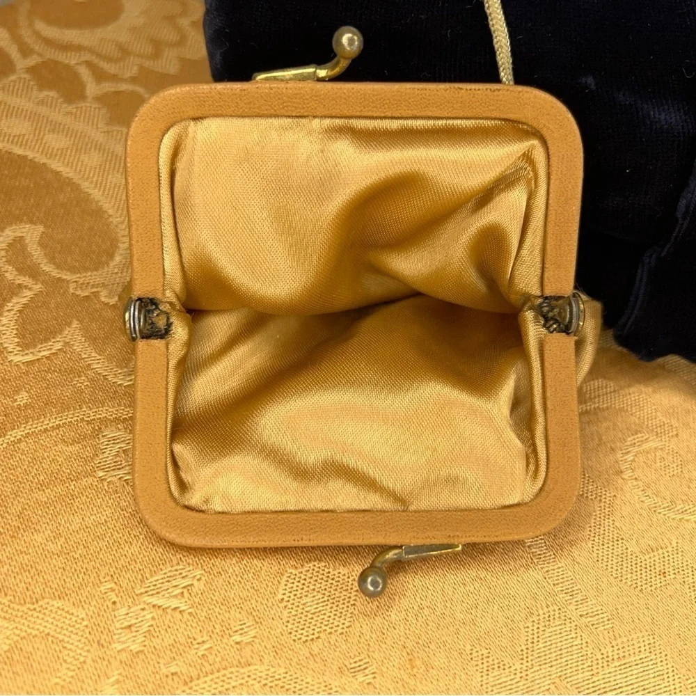 VINTAGE 1930’s ERA DARK BLUE VELVET HANDBAG PURSE RETRO PINUP SATIN LINED FORMAL